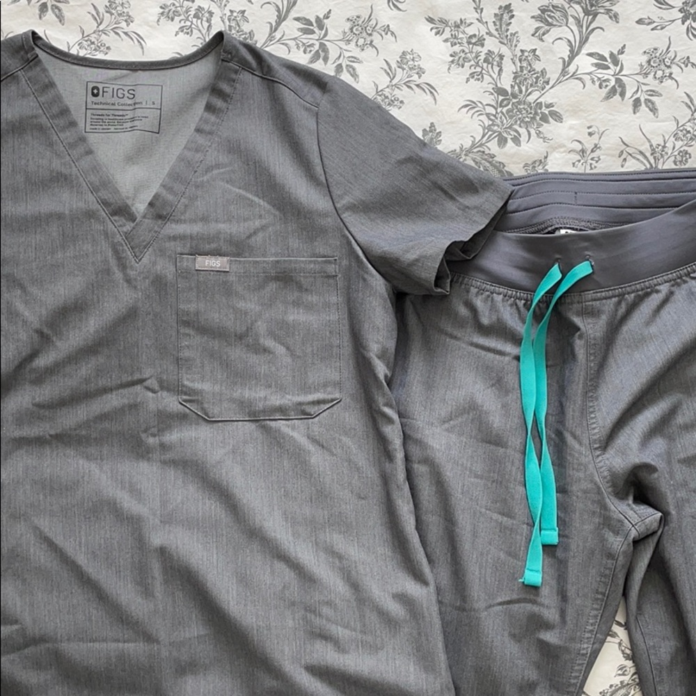 Figs Gray Scrub Set- Technical Collection